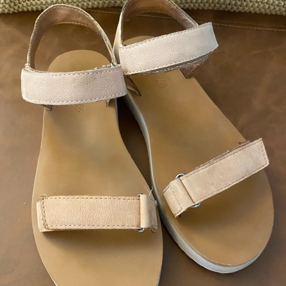 Madewell Maggie Sandal - Picture 3 of 7